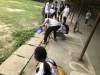 Học sinh THCS Bích Hòa tham gia tổng vệ sinh trường lớp